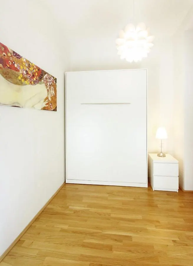 Herzlich Willkommen - Kuess Die Hand Vienne Appartement